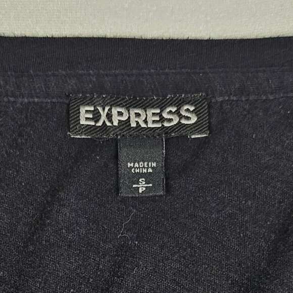 EXPRESS Skull T-Shirt with Sparkly Beaded Eyes, Halloween, Size S/P - Picture 7 of 7